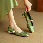 GREEN